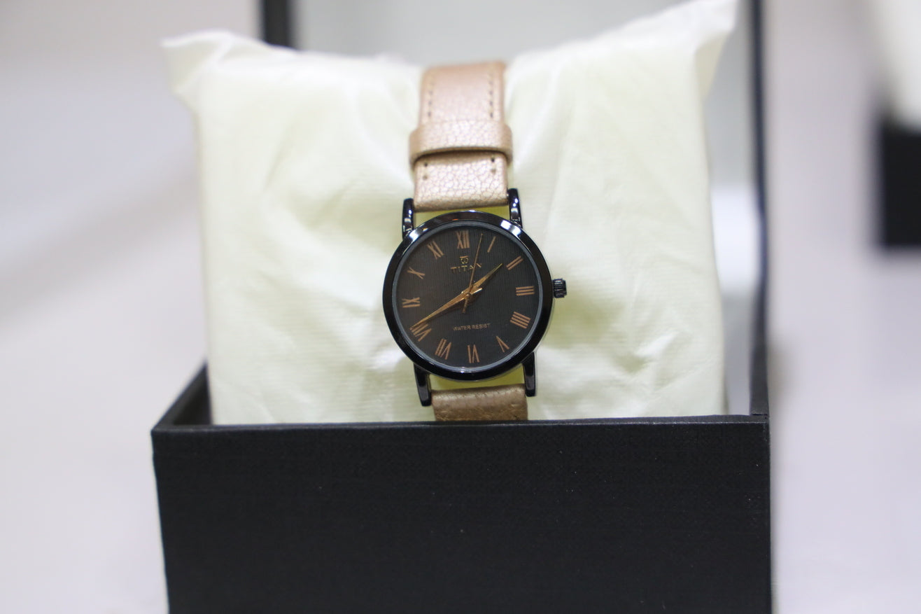 Premium Imported Classic Watch – Pure Aigner Leather Strap & Japanese Quartz Movement