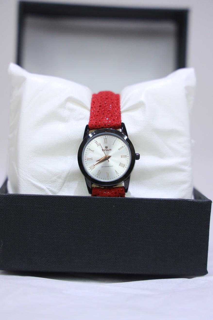 Premium Imported Classic Watch – Pure Aigner Leather Strap & Japanese Quartz Movement